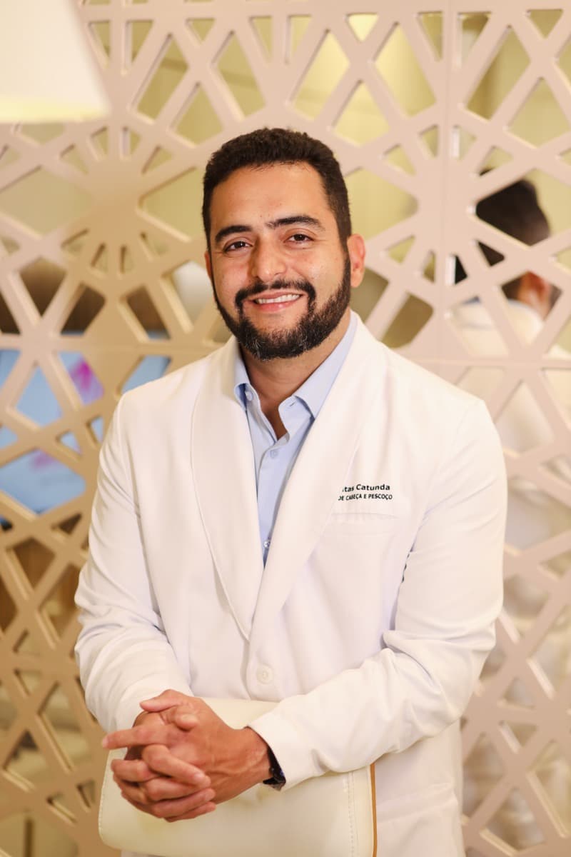 Dr. Jônatas Catunda, cirurgião de cabeça e pescoço